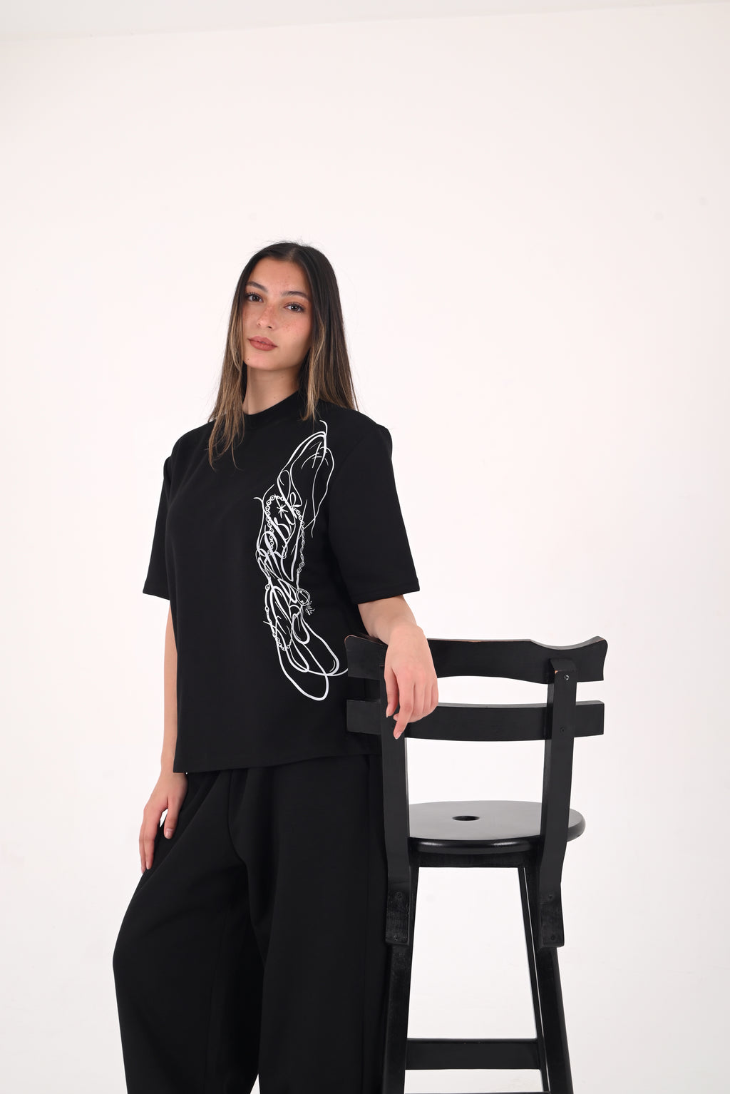 Vertical Signature Tee-Black